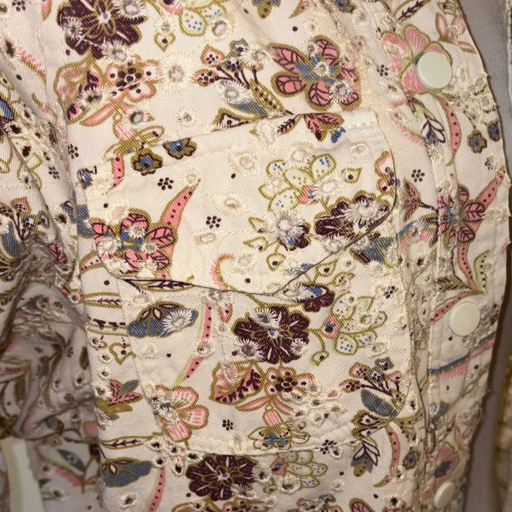 Anthropology Solitaire Eyelet Floral Cream Oversized Denim Jacket - Picture 5 of 12